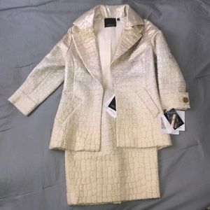 Cream and silver wool blend Carlisle skirt and jacket set US sizes 2 and 6